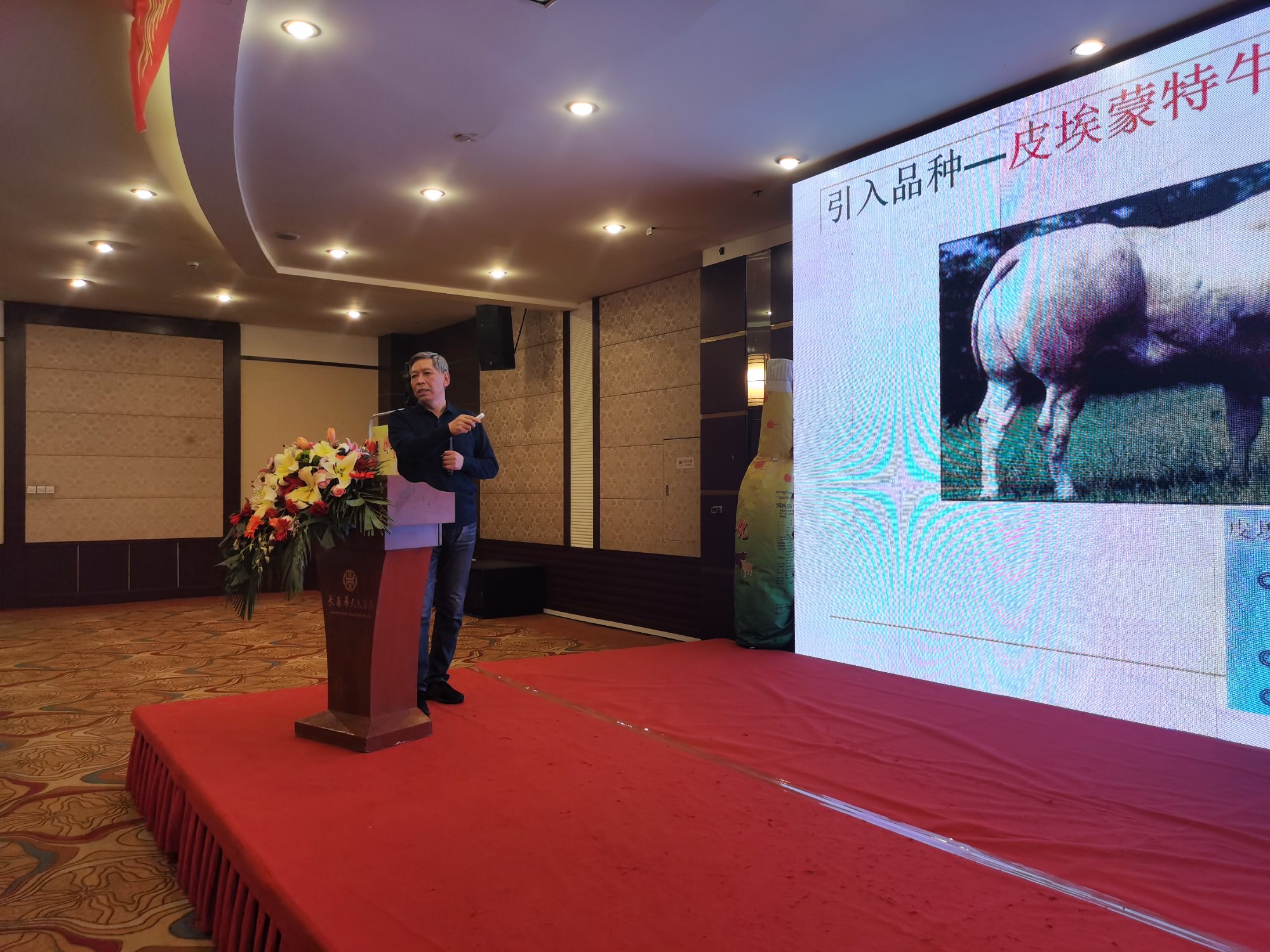 《燃爆流量 做區(qū)域“?！鄙獭返拈L春站